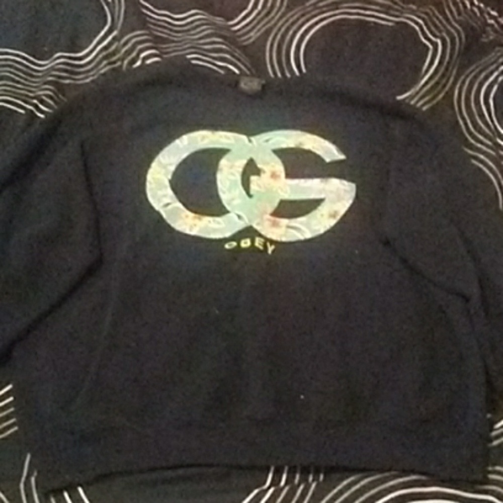 A long sleeve sweater
